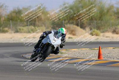 media/Nov-05-2022-SoCal Trackdays (Sat) [[f8d9b725ab]]/Turn 2 (1120am)/